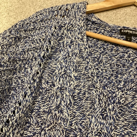 ♥️CLOSET CLEAROUT♥️ Express Blue Tunic V-Neck Sweater - Picture 7 of 11